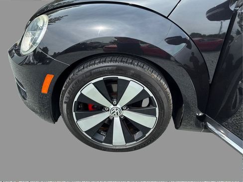 Used 2013 Volkswagen Beetle 2.0T FWD image 27
