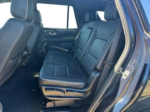 Used 2023 GMC Yukon SLT image 16
