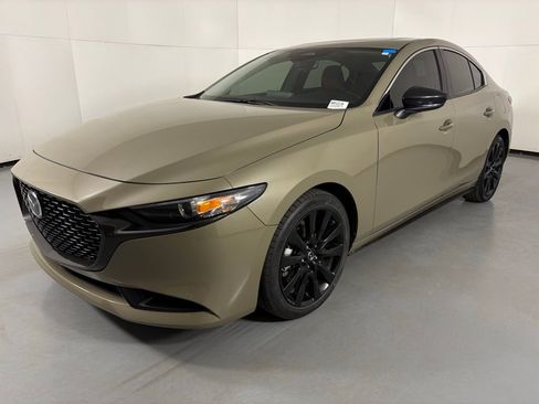 Used 2024 MAZDA MAZDA3 s image 5