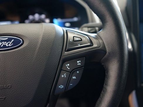 Used 2022 Ford Edge Titanium image 31