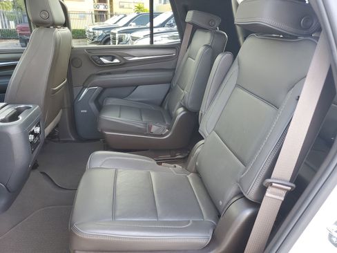 Used 2022 GMC Yukon Denali AWD/4WD image 12