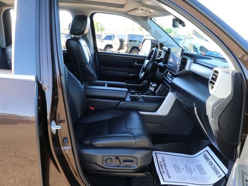 Used 2022 Toyota Tundra Limited AWD/4WD image 34