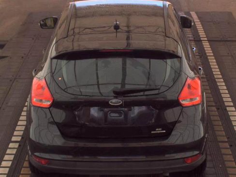 Used 2015 Ford Focus SE image 5
