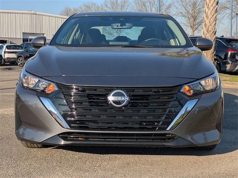 Used 2024 Nissan Sentra SV w/ Lighting Package image 8