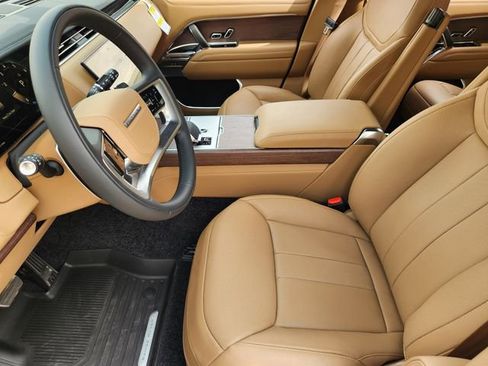 New 2026 Land Rover Range Rover Long Wheelbase SE AWD/4WD image 13