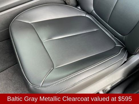 Used 2025 Jeep Grand Cherokee Limited w/ Black Appearance Package image 13