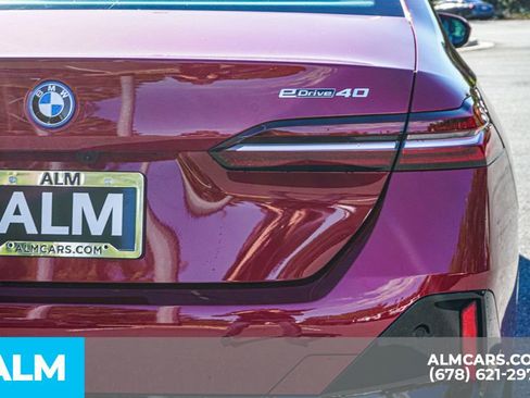 Used 2025 BMW i5 eDrive40i w/ M Sport Package image 13