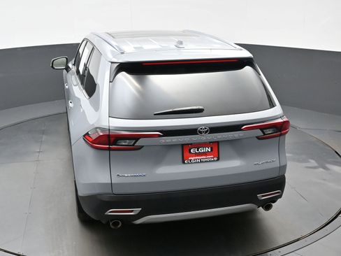 Used 2025 Toyota Grand Highlander AWD Hybrid image 42