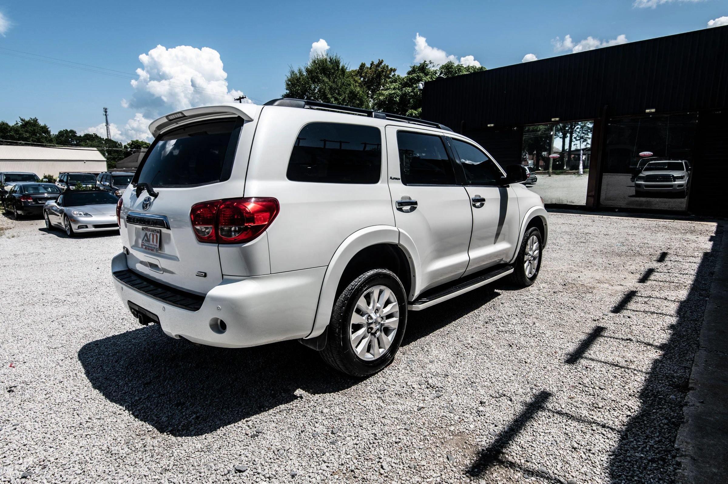 Used 2014 Toyota Sequoia Platinum AWD/4WD image 9