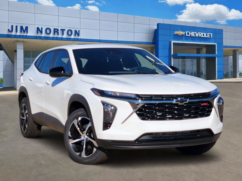 New 2026 Chevrolet Trax RS w/ Sunroof Package FWD image 1