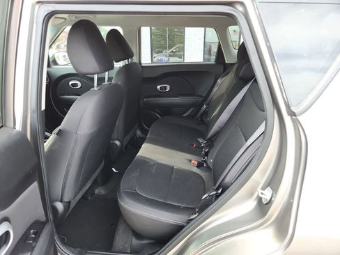Used 2015 Kia Soul FWD image 26