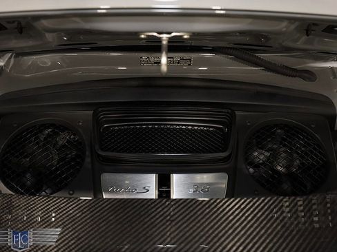 Used 2018 Porsche 911 Turbo S image 42