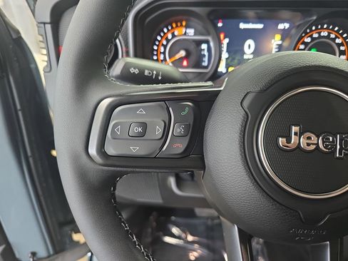 New 2026 Jeep Wrangler Unlimited Rubicon AWD/4WD image 17