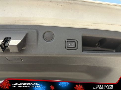 Used 2023 Chevrolet Equinox RS FWD image 27