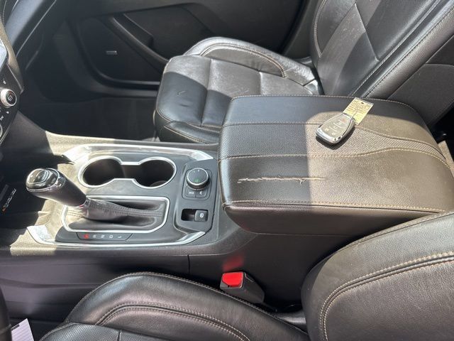 Used 2020 Chevrolet Traverse Premier w/ Redline Edition AWD/4WD image 17