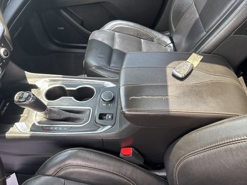 Used 2020 Chevrolet Traverse Premier w/ Redline Edition AWD/4WD image 17