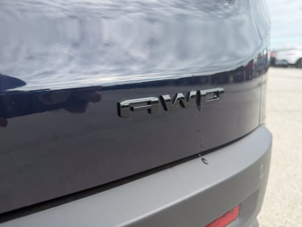 Used 2021 GMC Acadia SLT w/ Elevation Edition AWD/4WD image 29