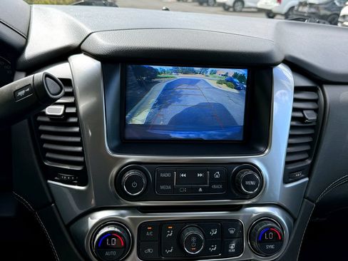 Used 2019 Chevrolet Suburban LT AWD/4WD image 33