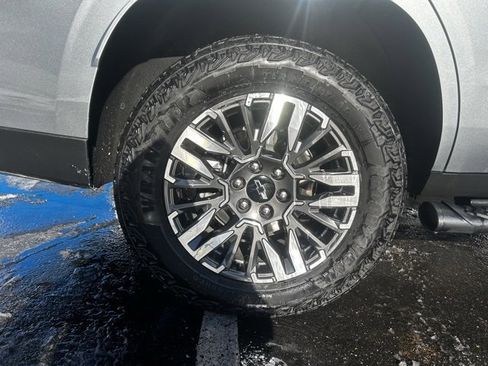 Certified 2025 Chevrolet Tahoe Z71 image 8