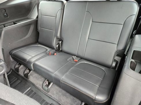 Used 2019 Chevrolet Traverse Premier w/ Redline Edition image 18