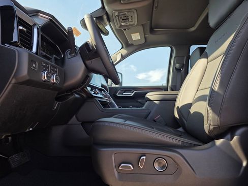 New 2026 GMC Sierra 2500 Denali w/ Technology Package image 10