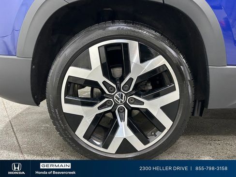 Used 2023 Volkswagen Taos SEL AWD/4WD image 10