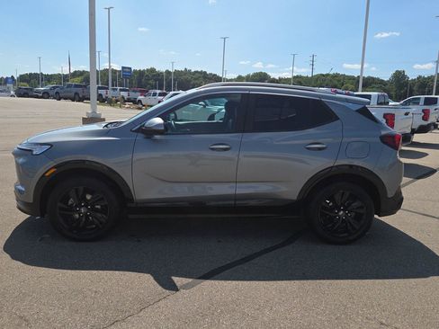 Used 2024 Buick Encore GX Sport Touring AWD/4WD image 2