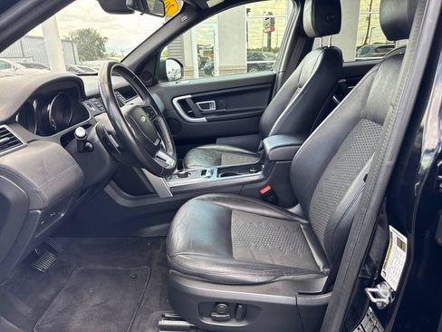 Used 2019 Land Rover Discovery Sport SE AWD/4WD image 9