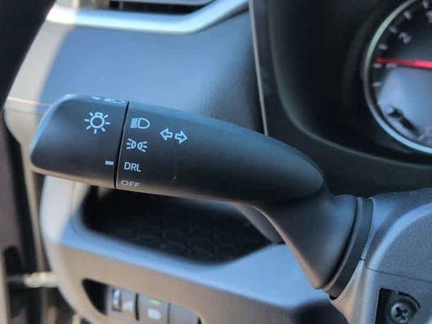 Used 2020 Toyota RAV4 LE w/ All Weather Liner Package AWD/4WD image 25