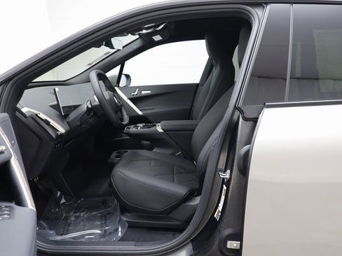 New 2026 BMW iX xDrive45 image 5