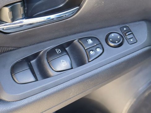 Used 2023 Nissan Kicks SV FWD image 20