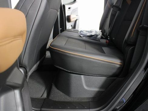 New 2026 GMC Canyon AT4 w/ Off-Road Front Bumper Package image 16