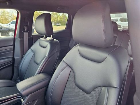 New 2026 Jeep Compass Latitude AWD/4WD image 35