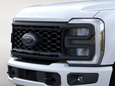 New 2025 Ford F350 Lariat w/ Lariat Ultimate Package image 31