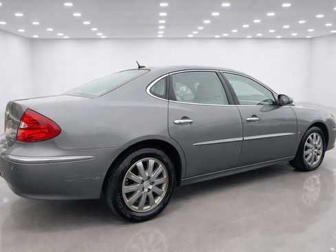 Used 2008 Buick LaCrosse CXL w/ Driver Confidence Package image 4