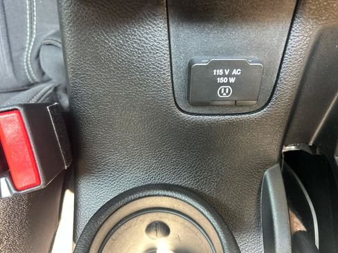 Used 2014 Jeep Wrangler Unlimited Rubicon w/ Connectivity Group AWD/4WD image 12