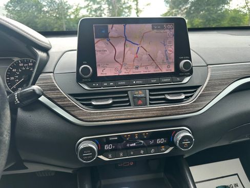 Used 2020 Nissan Altima 2.5 SL FWD image 24