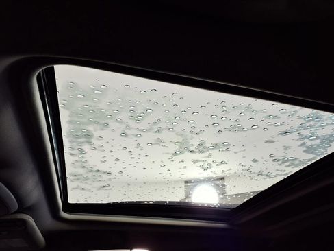 Used 2020 Subaru Forester Sport image 9