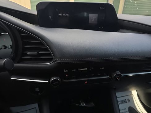 Used 2025 MAZDA MAZDA3 s Sport FWD image 23