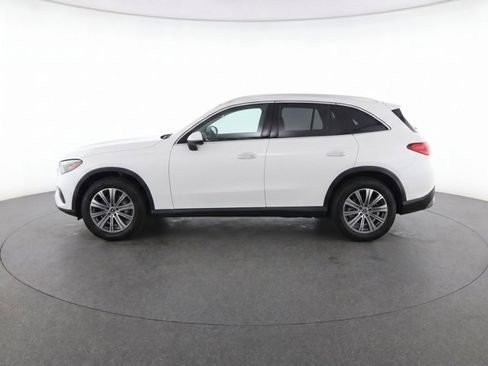 Used 2023 Mercedes-Benz GLC 300 4MATIC image 7