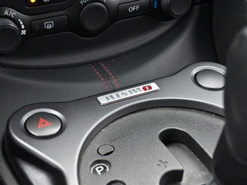 Used 2017 Nissan 370Z NISMO image 26