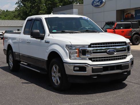 Used 2018 Ford F150 XLT w/ Equipment Group 302A Luxury AWD/4WD image 2