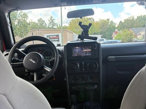Used 2008 Jeep Wrangler Unlimited Rubicon w/ PWR Convenience Group AWD/4WD image 29