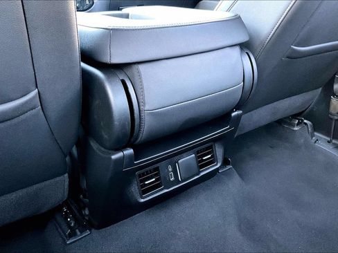 Used 2026 GMC Sierra 1500 SLT RWD image 32