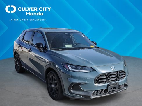 Used 2023 Honda HR-V Sport image 1