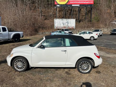 Used 2008 Chrysler PT Cruiser 2dr Conv w/ Sound Group II image 2