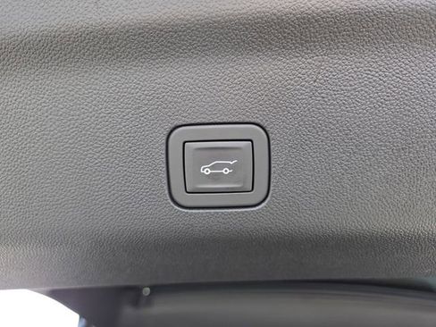 New 2026 GMC Yukon Denali Ultimate AWD/4WD image 22