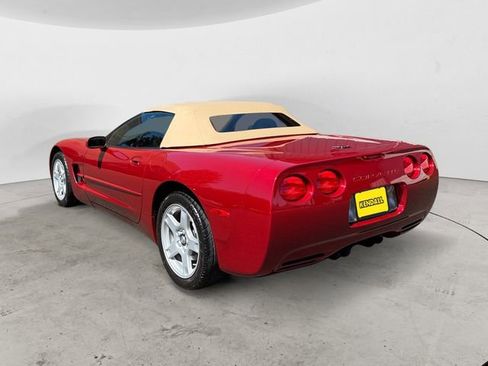 Used 1999 Chevrolet Corvette Convertible RWD image 3