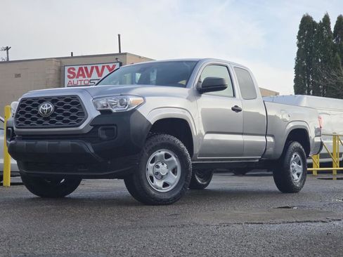 Used 2021 Toyota Tacoma SR AWD/4WD image 2