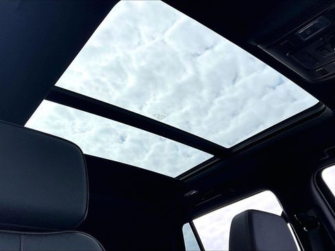 Used 2023 Chevrolet Tahoe RST w/ Luxury Package image 22